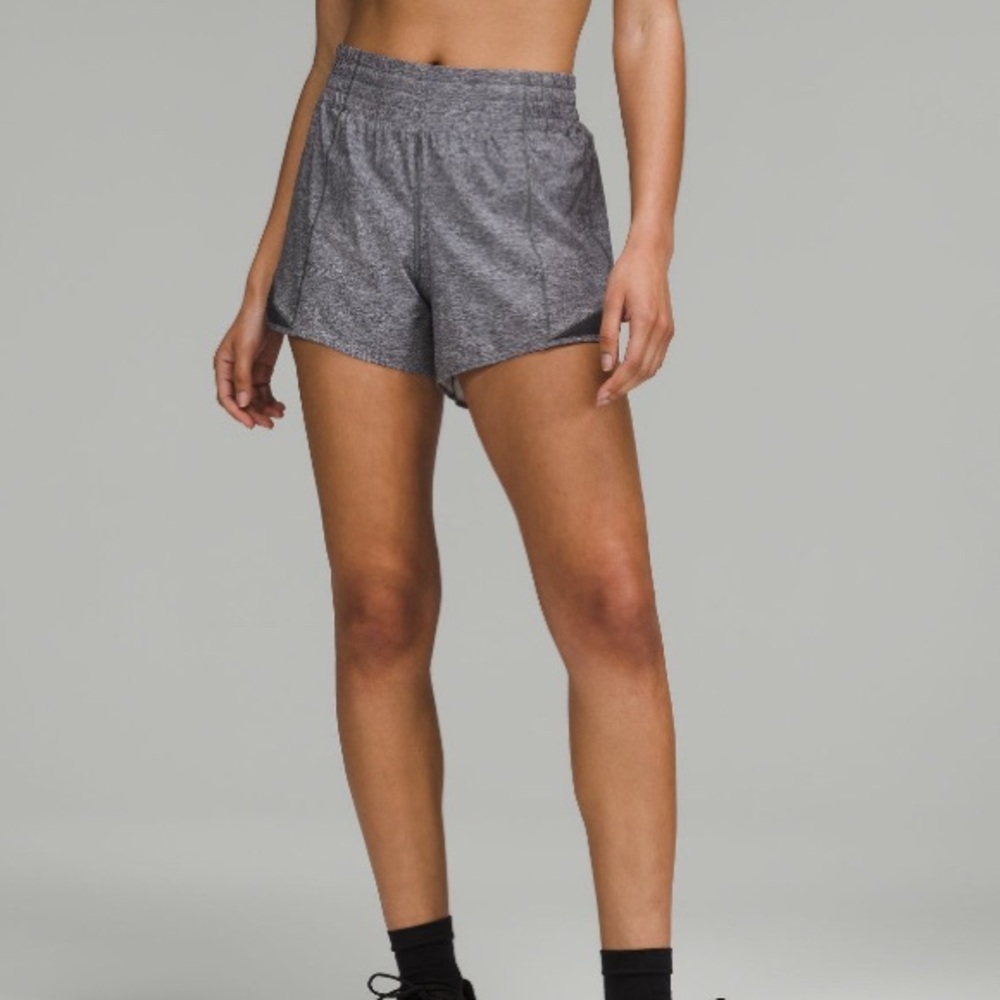 Lululemon: Hotty Hot High Rise Shorts (4”)